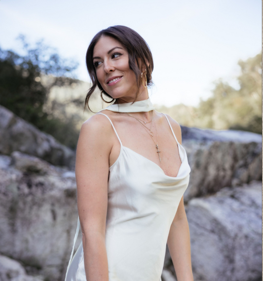 Returning “Feminine Empowerment” To The TRUE POWER of a Devotional Woman w/Kelsey Kazarian #495